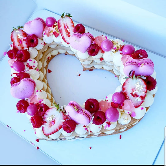 HEART COOKIE CAKE